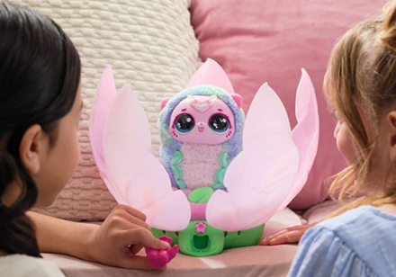Hatchimals Knoppen van verrassing - wanneer de rups verandert in een magisch katje met vleugels